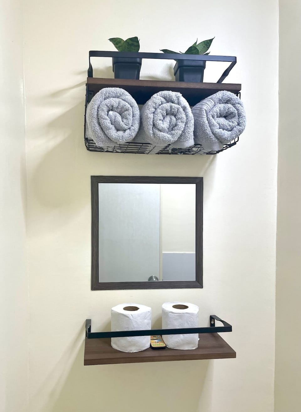 Comfort Studio, Air conditioning, City View | Bathroom | Shower, towels, soap, shampoo