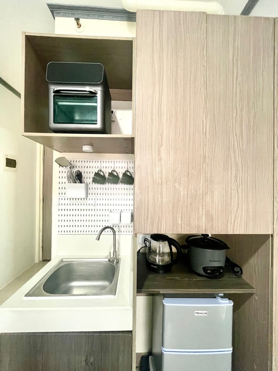 Comfort Studio, Air conditioning, City View | Private kitchenette | Mini-fridge, microwave, electric kettle, rice cooker
