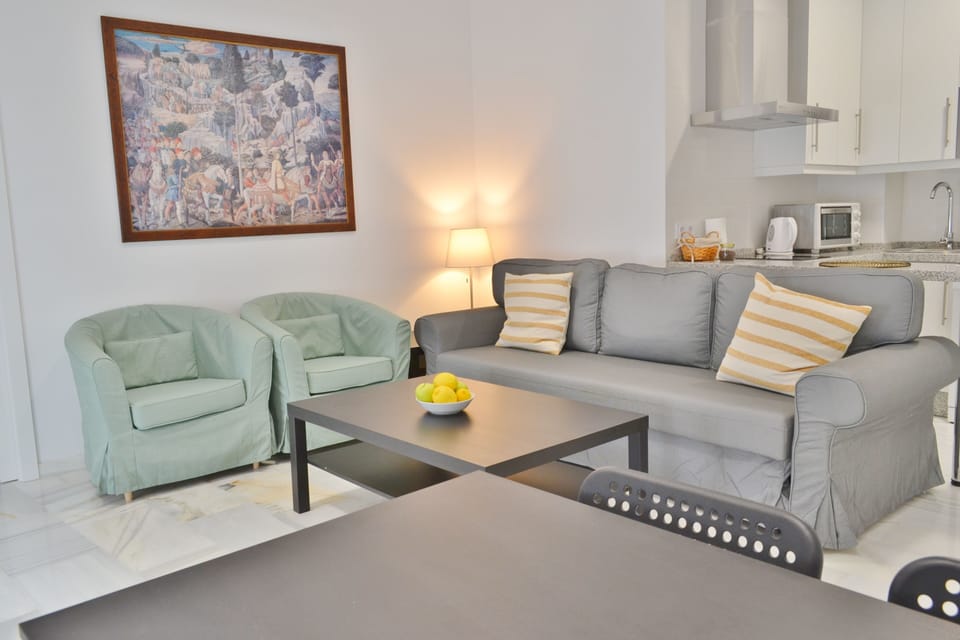 Apartment, 2 Bedrooms | Living area