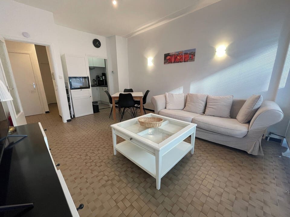 Apartment | Living area
