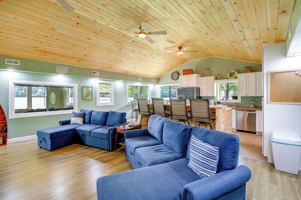 House (4 Bedrooms) | Interior