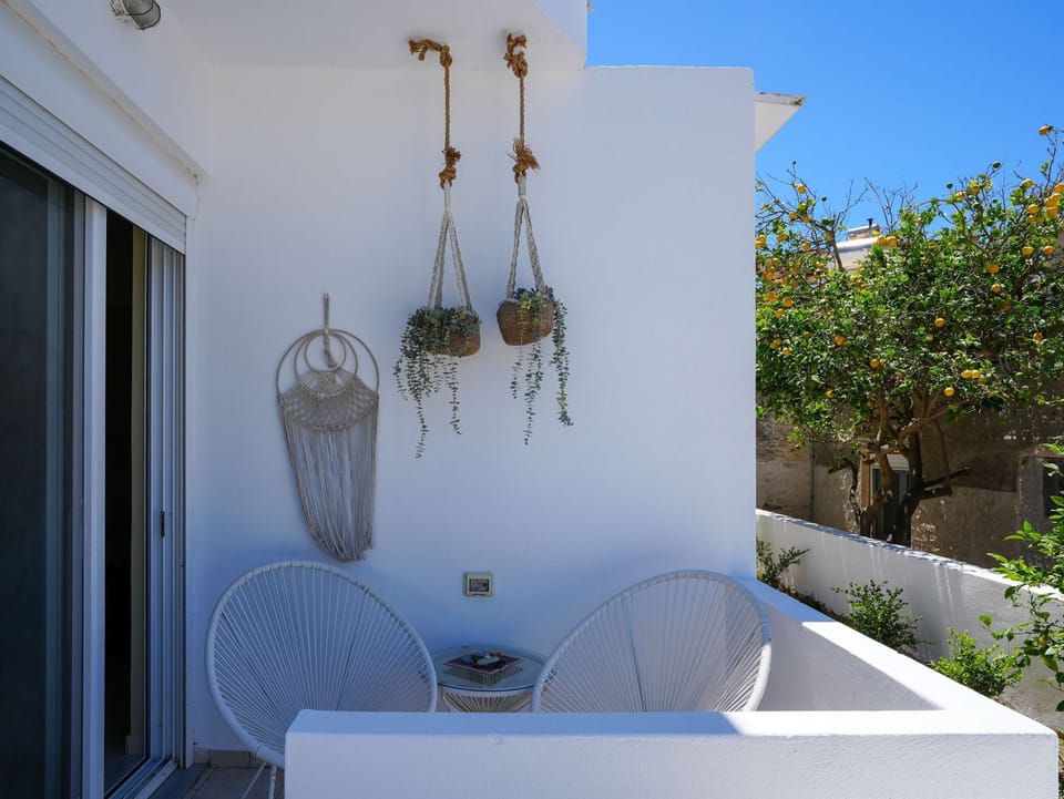 House, Smoking | 3 bedrooms, Internet