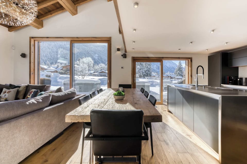 Open Space for sharing memorable moments and soak in the views