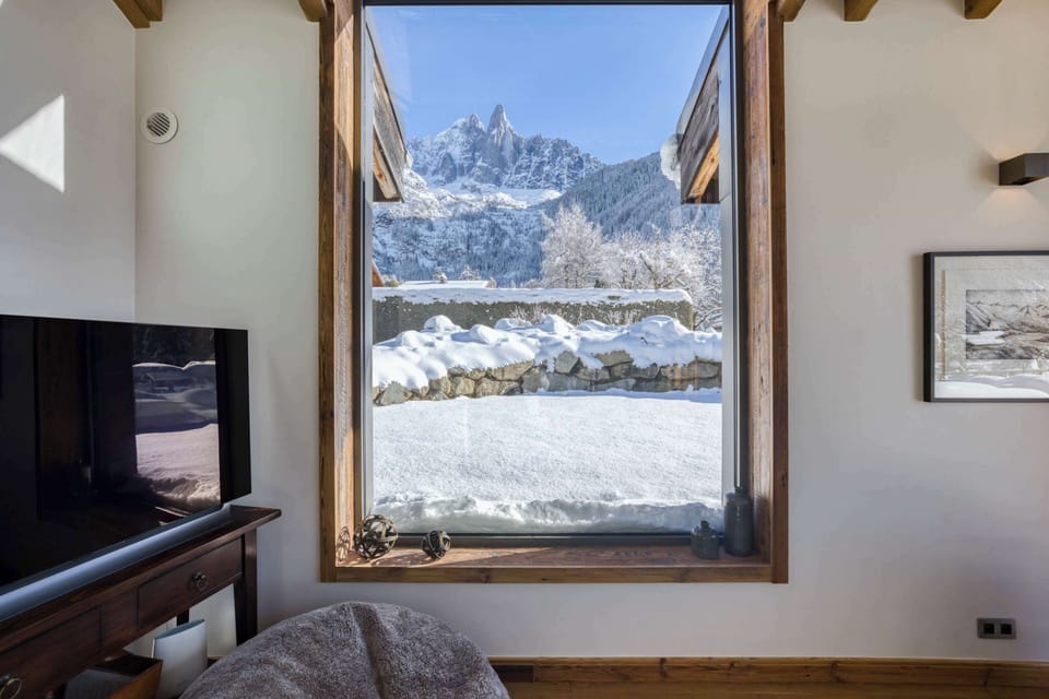 Amazing views on Les Drus from the living room