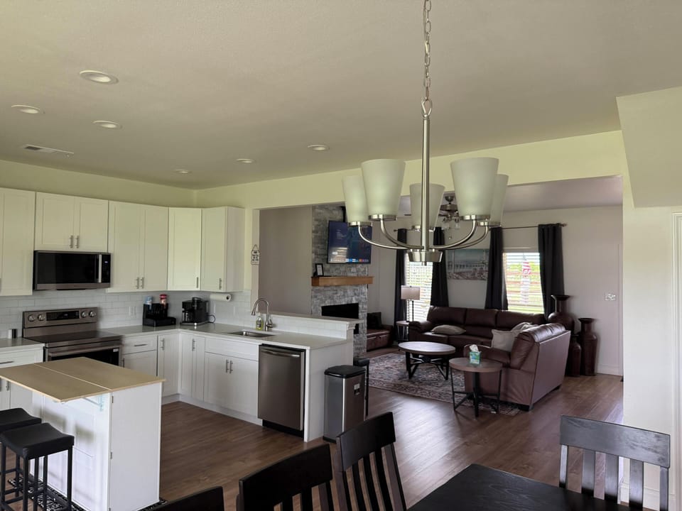 Kitchen/Living Room