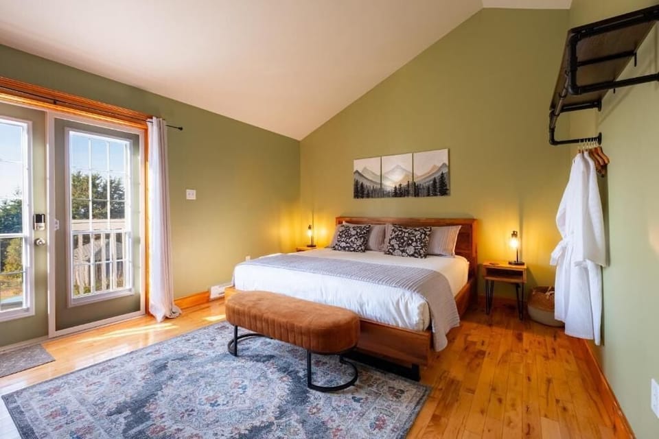 Deluxe Double Room, Patio, Partial Sea View | Free WiFi