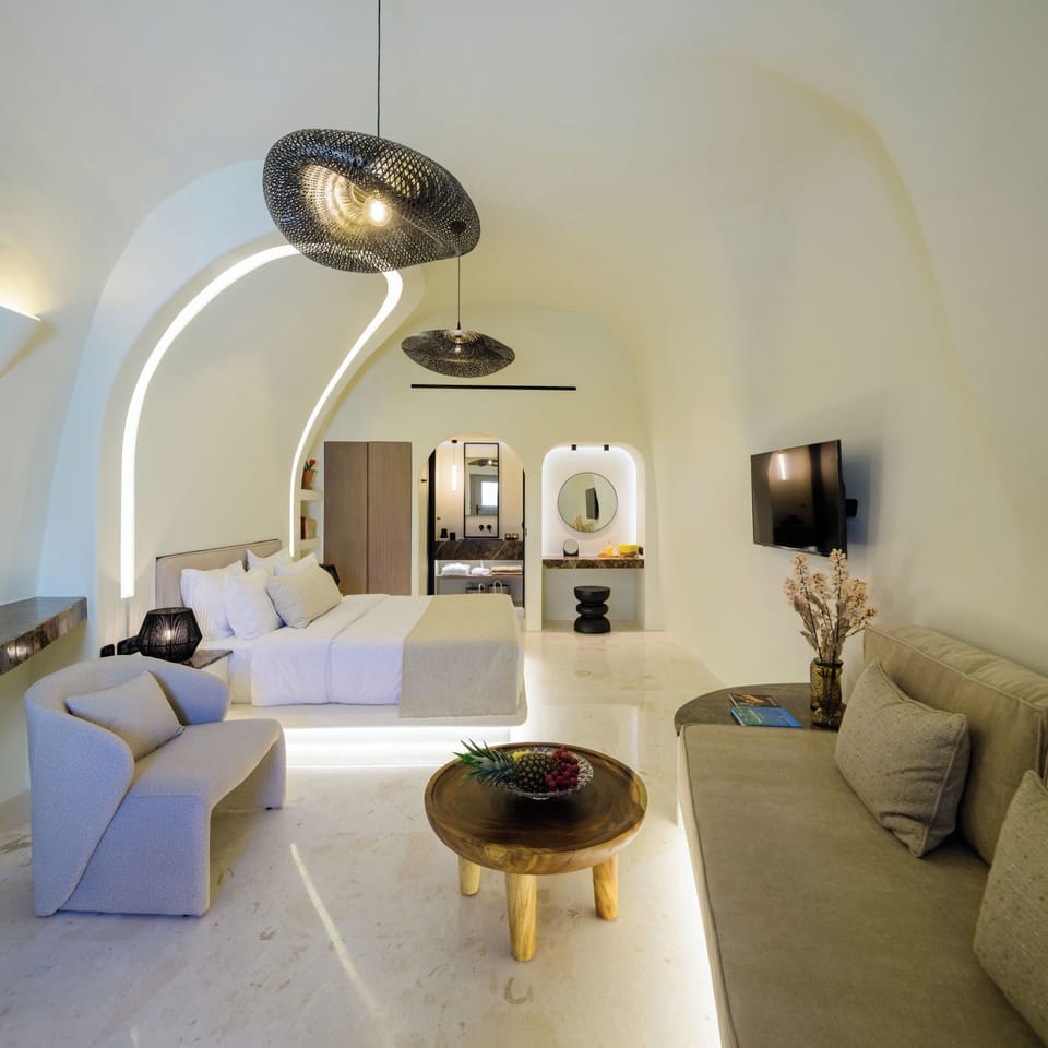 Executive Suite with Heated Plunge Pool and Sea View | Premium bedding, memory foam beds, free minibar items, in-room safe