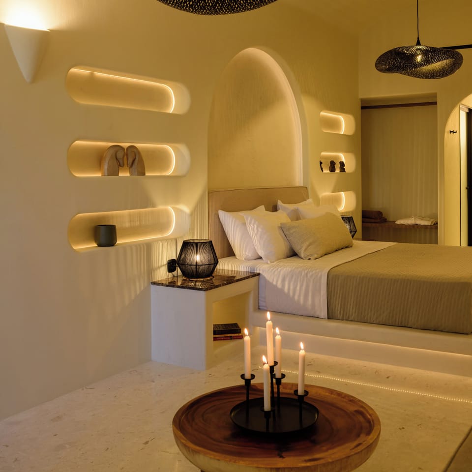 Premium Suite with Heated Plunge Pool and Sea View | Interior