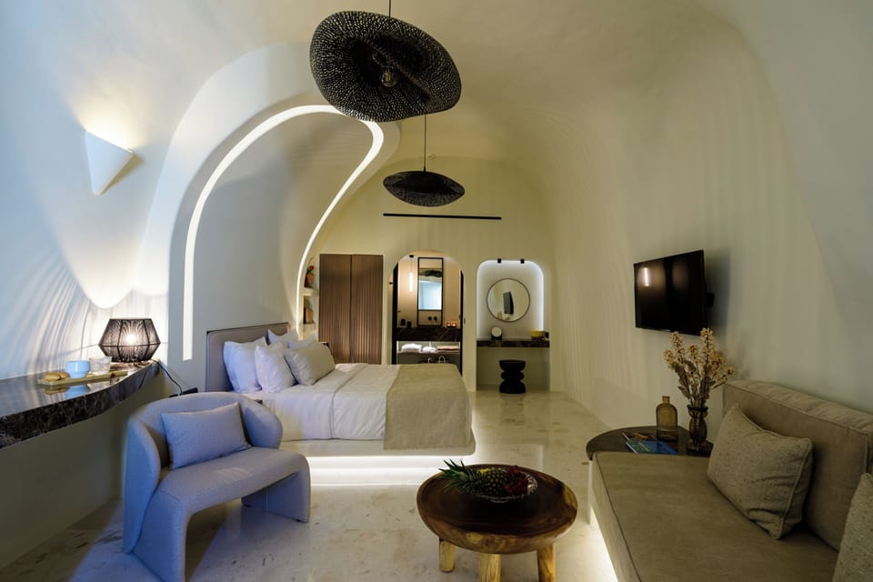 Executive Suite with Heated Plunge Pool and Sea View | Premium bedding, memory foam beds, free minibar items, in-room safe
