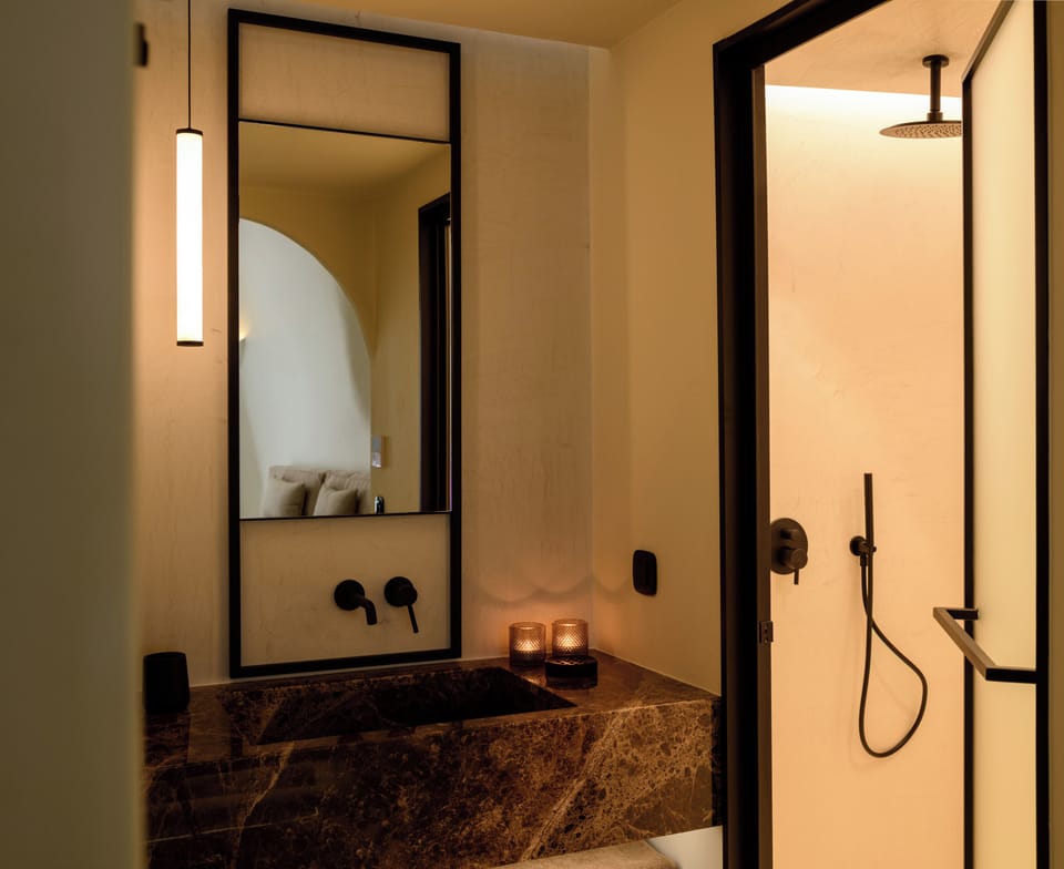 Bathrobes, slippers, bidet