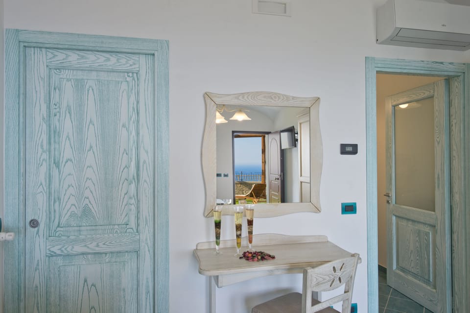 Comfort Triple Room, 1 Bedroom, Ocean View | Desk, soundproofing, WiFi (free), bed sheets