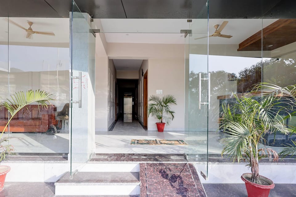 House | Reception