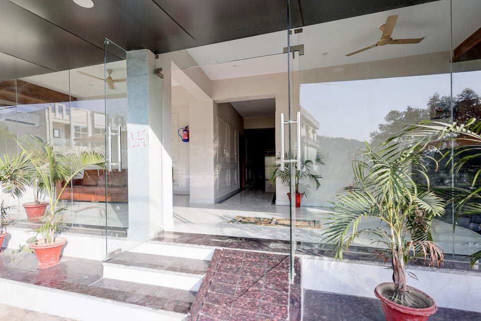 House | Reception