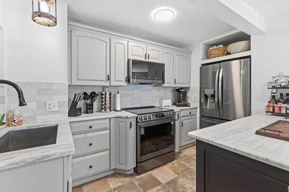 Fully equipped kitchen