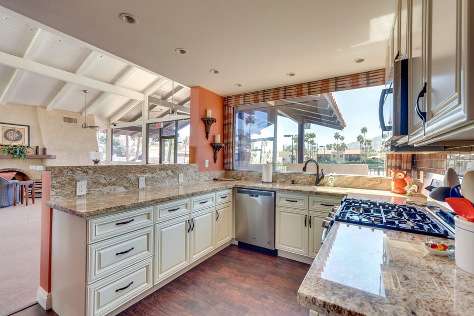 Clubhouse Kitchen