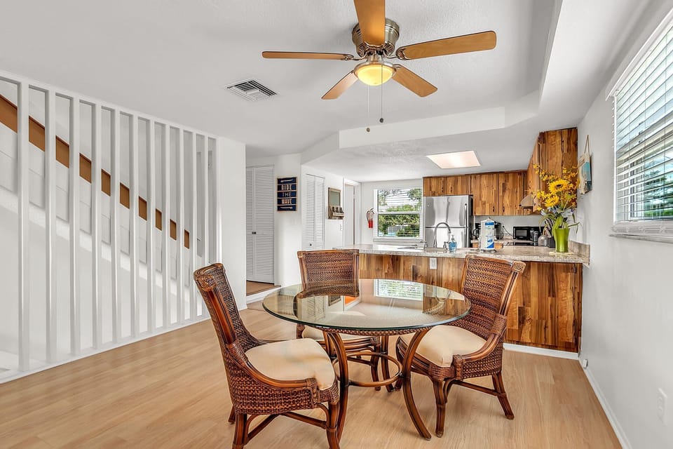House, Multiple Beds (Beach Blast Retreat) | Private kitchen