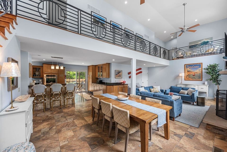 Dining/Living Area