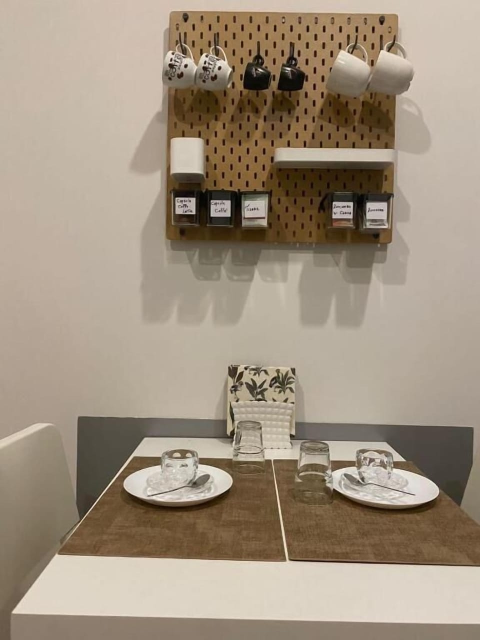 Double Room, Balcony, City View | Dining