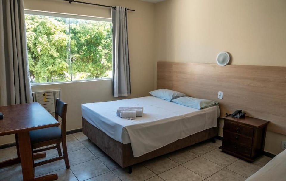 Basic Double or Twin Room | Desk, WiFi (free)