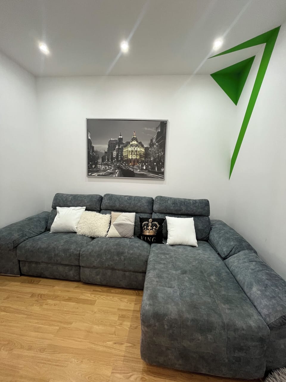 Deluxe Room | Living area | 54-inch flat-screen TV with cable channels