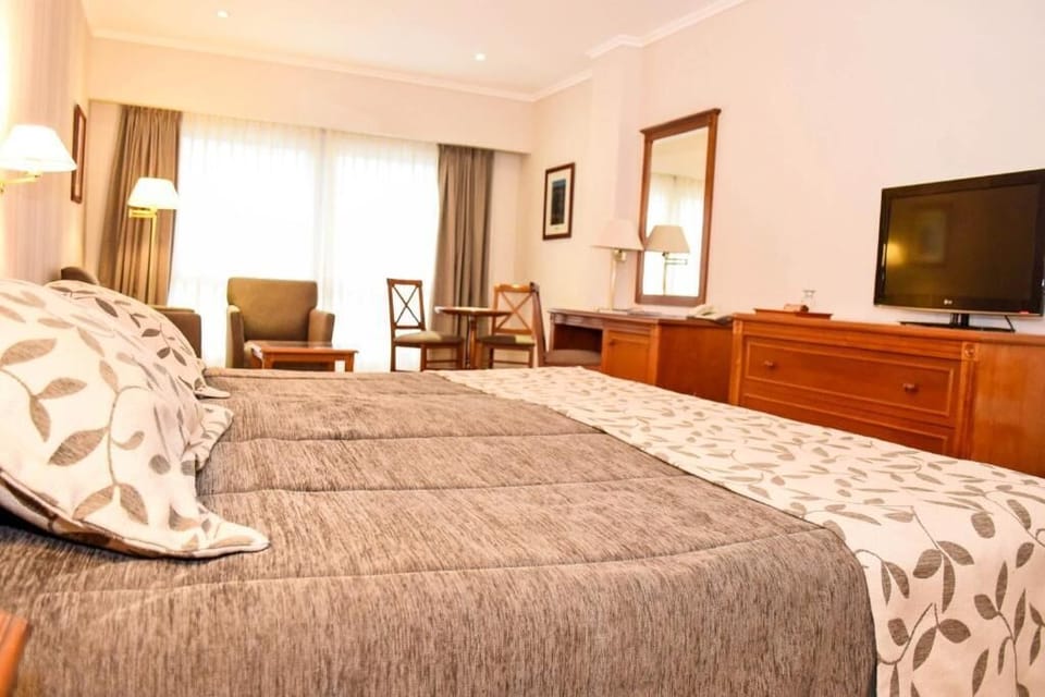 Executive Double Room, Garden View | In-room safe, blackout drapes, iron/ironing board (on request)