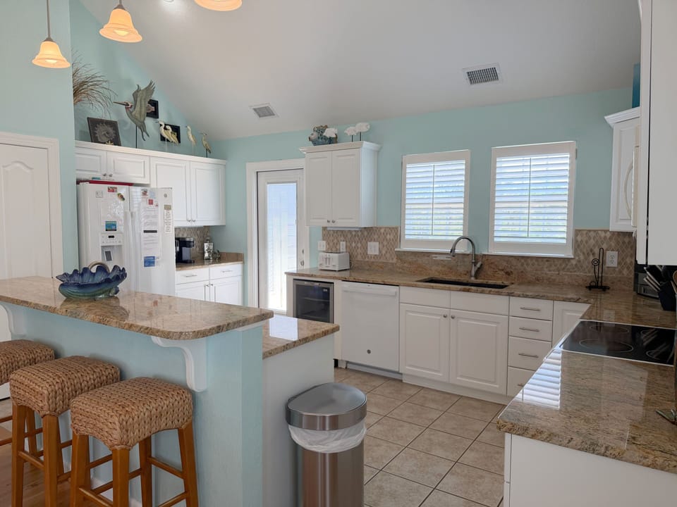 NH272: Dune Our Thing | TL Kitchen - Island Seating for 3