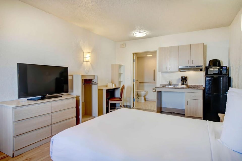 Bedroom. Interior and views may vary based on location and availability.