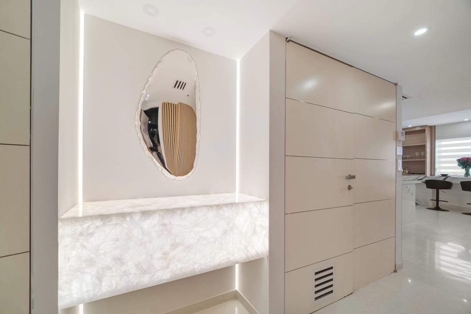 A glowing semi-precious stone entry that sets the tone instantly