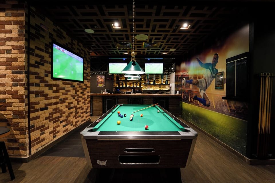 Sports bar