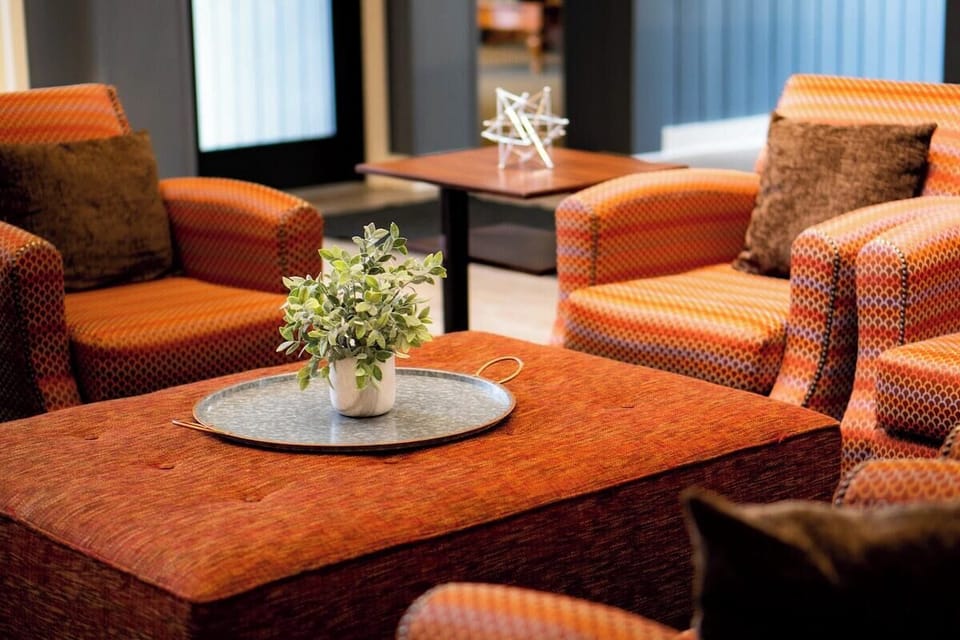 Relax in the lobby with friends!