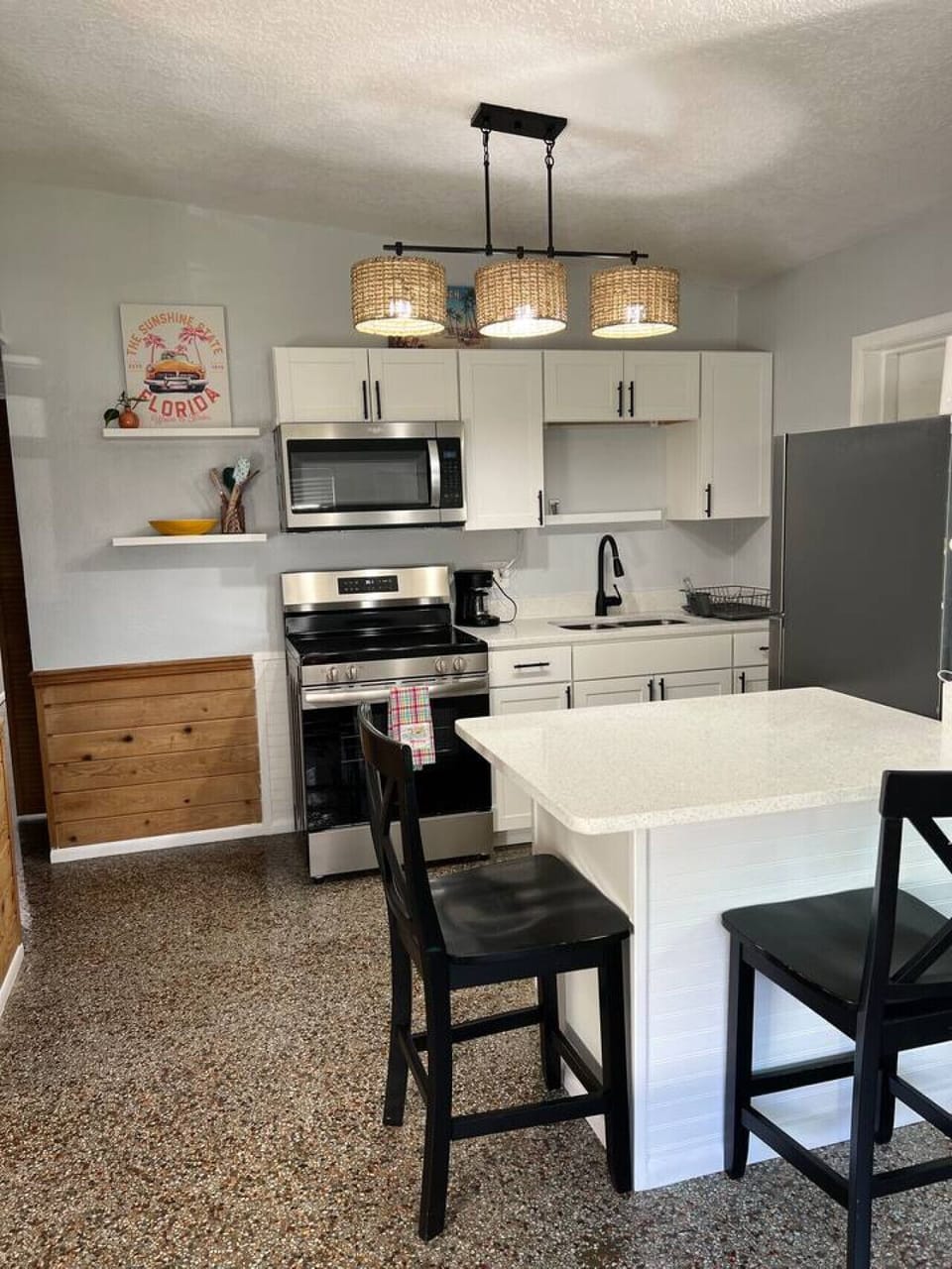 Kitchen/Dining Area