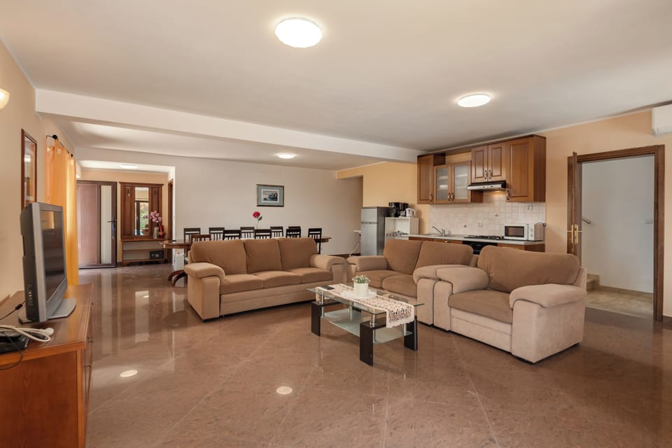 Living and dining room