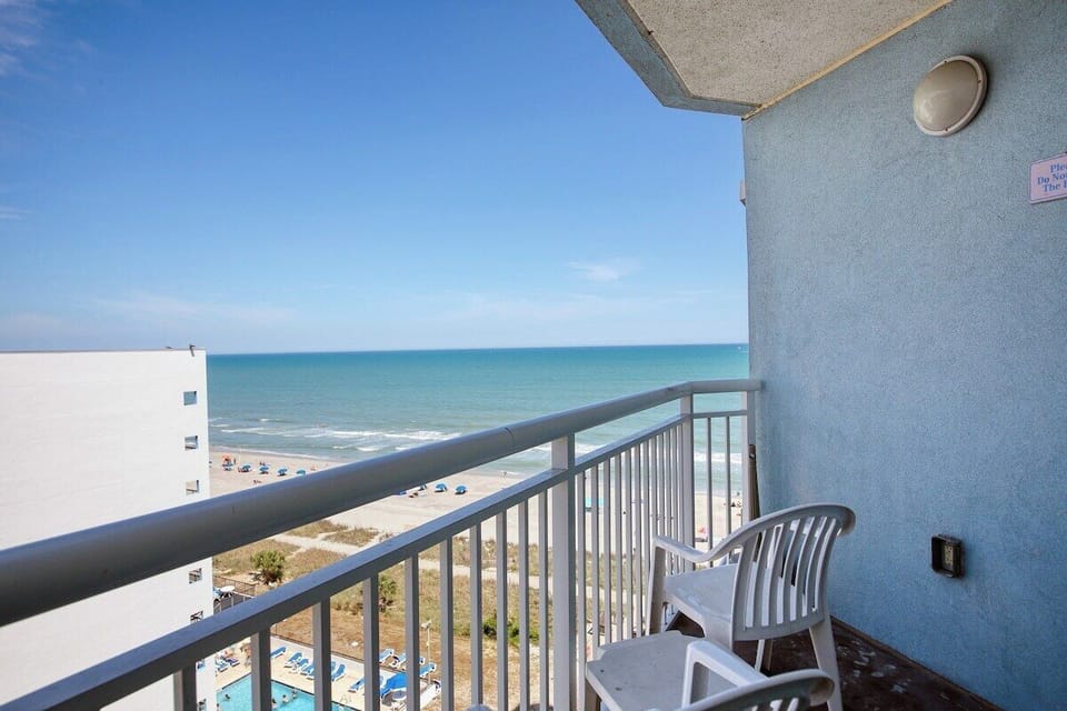Private 10th Floor Balcony