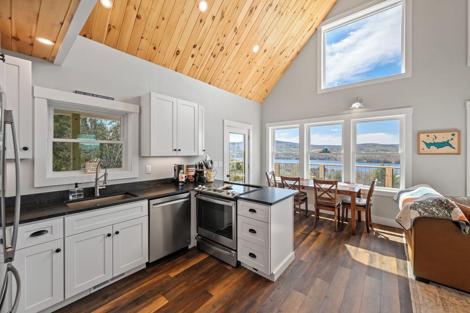 Kitchen with views!