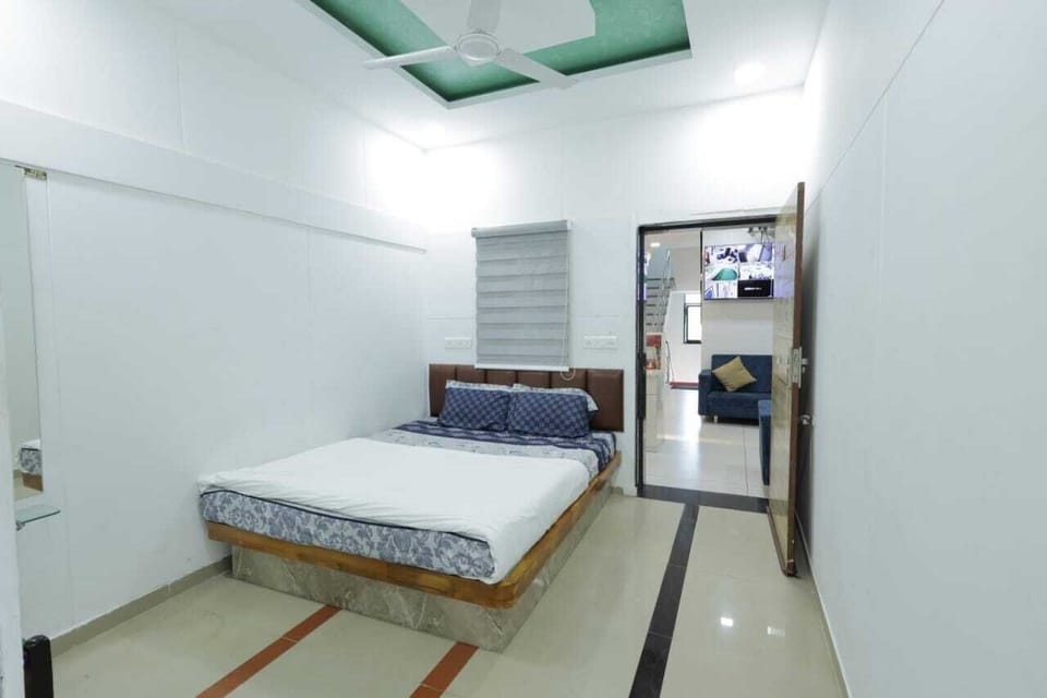 Deluxe Double Room | Free WiFi