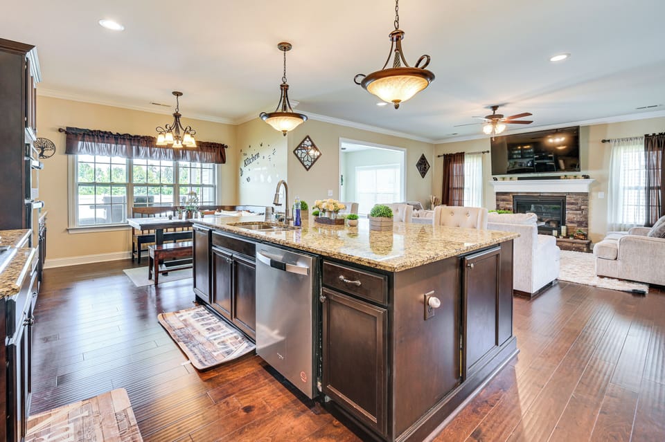 Kitchen | 1st Floor