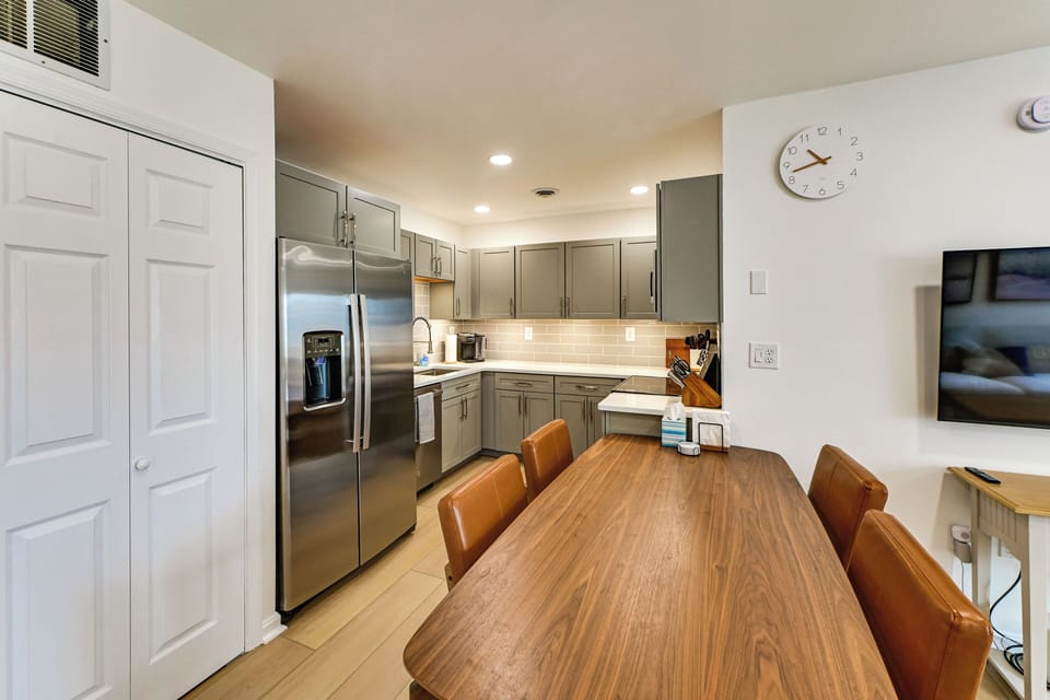 Kitchen | Drip & Keurig Coffee Makers