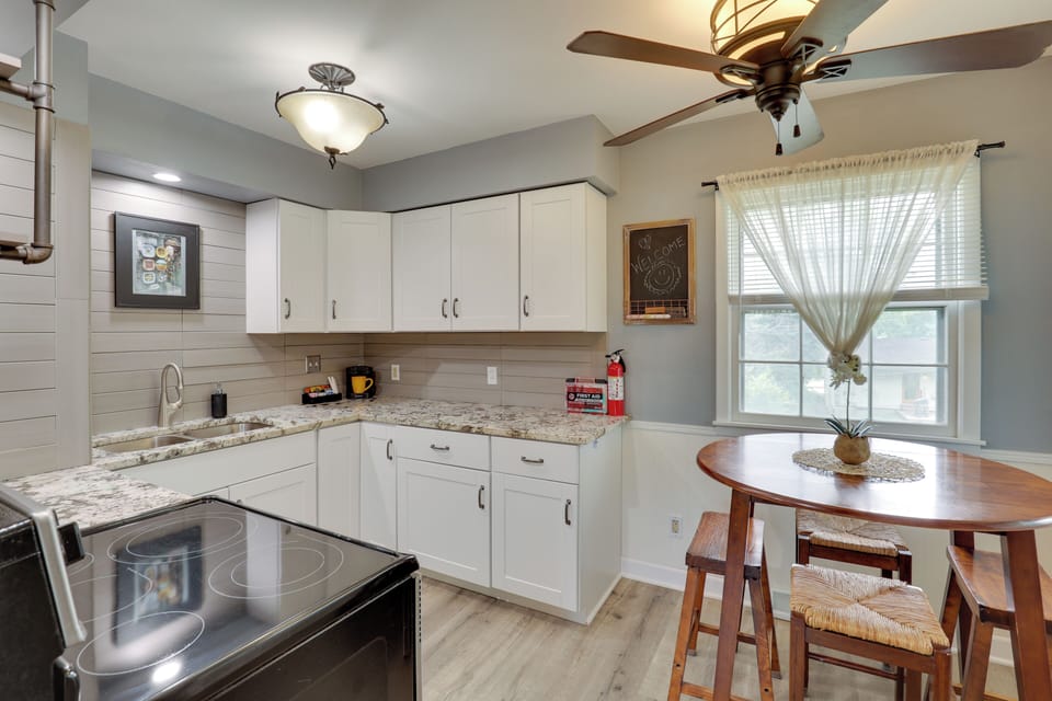 Kitchen | Refrigerator