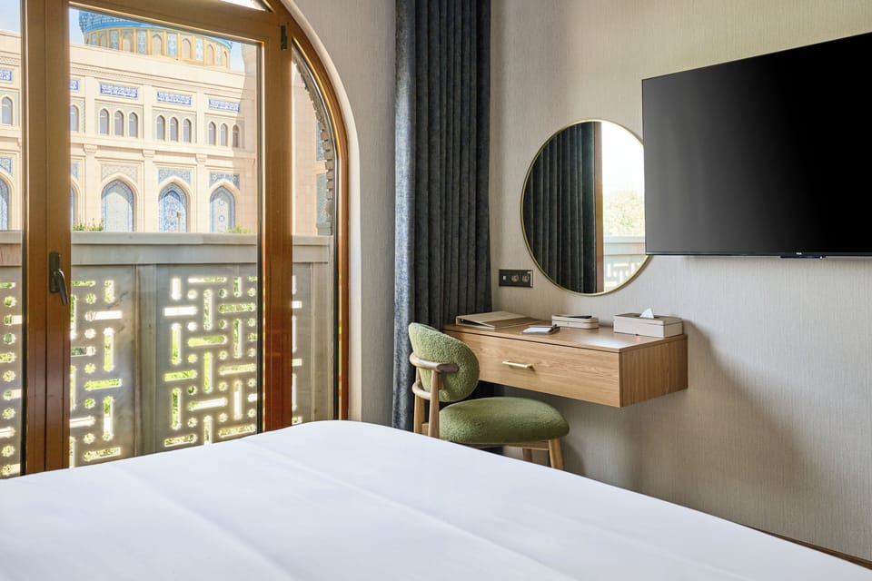Suite, 1 King Bed | Hypo-allergenic bedding available, minibar, in-room safe