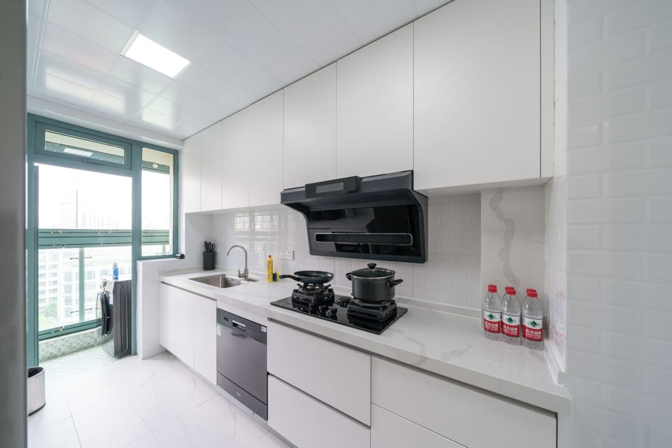 Superior Apartment, Non Smoking, City View | Private kitchen