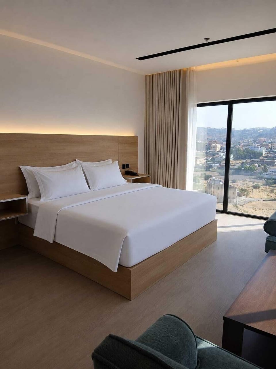 Superior Suite, City View | Egyptian cotton sheets, premium bedding, pillowtop beds, in-room safe
