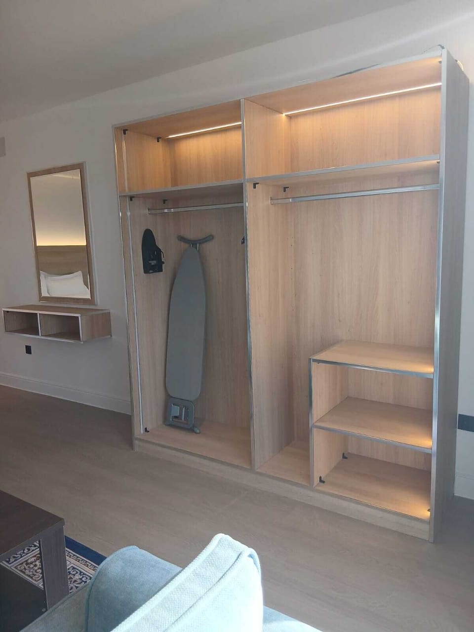 Deluxe Studio Suite, City View | Egyptian cotton sheets, premium bedding, pillowtop beds, in-room safe