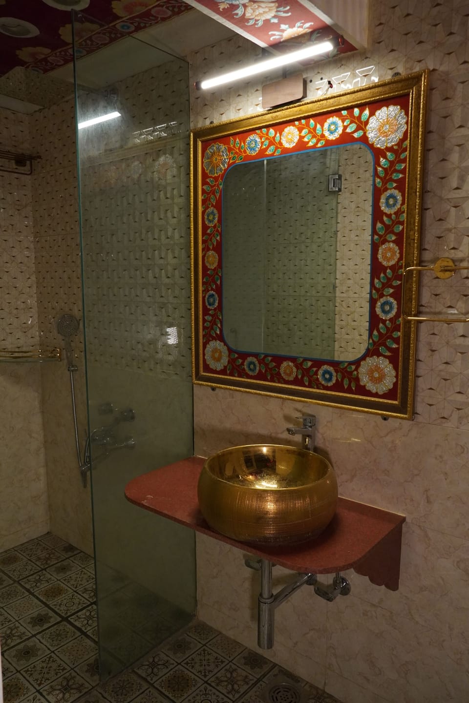 Standard Room, City View | Bathroom | Hair dryer, slippers, towels, soap