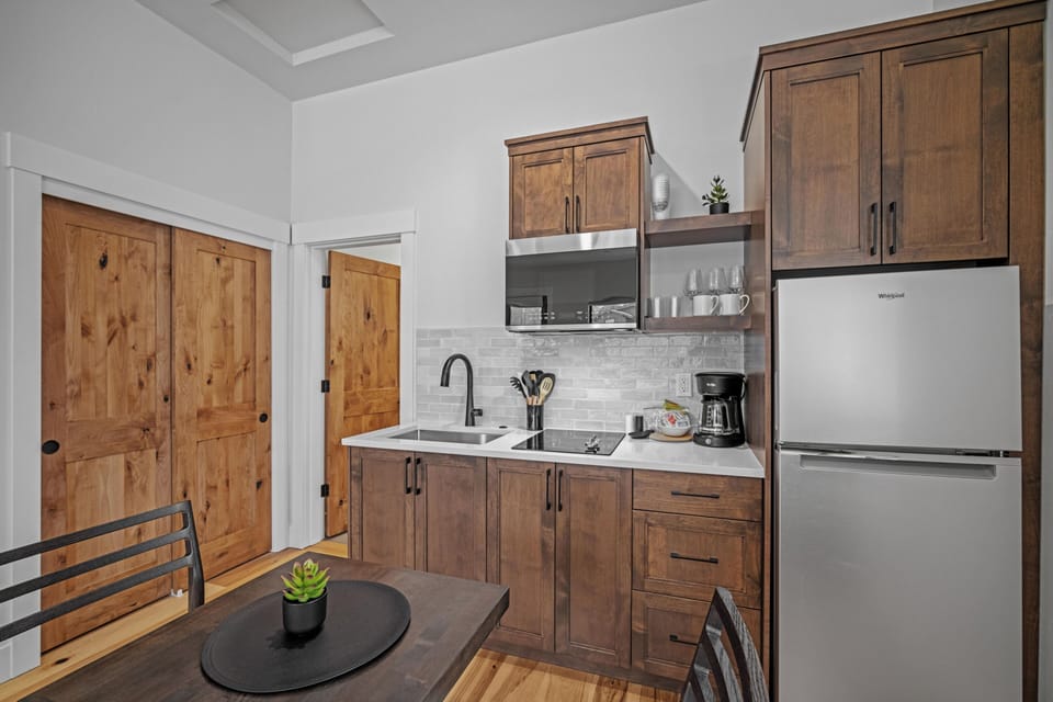 18184 Forestbrook-56