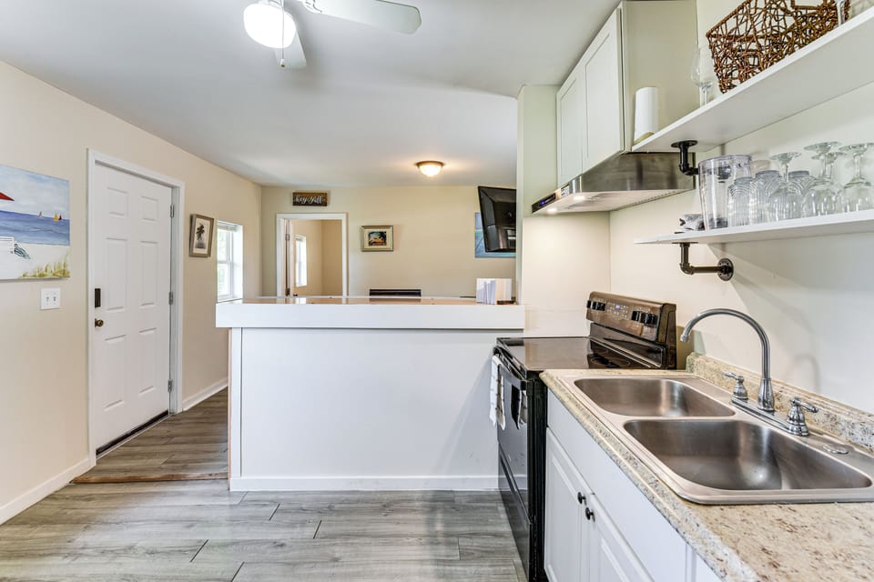 House (2 Bedrooms) | Interior