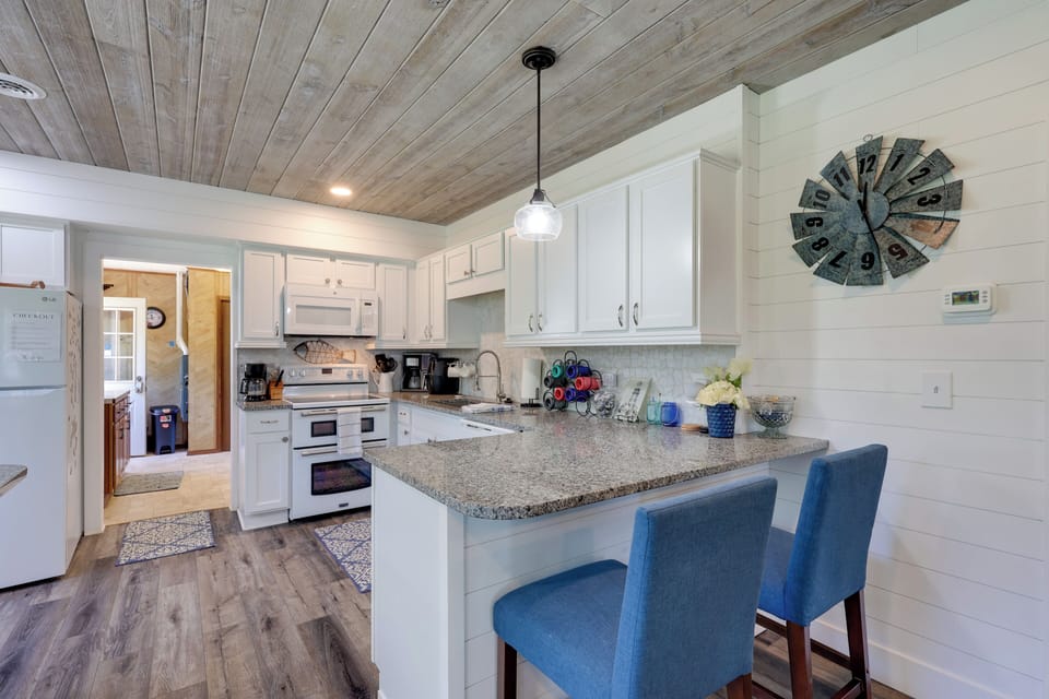 House (2 Bedrooms) | Interior