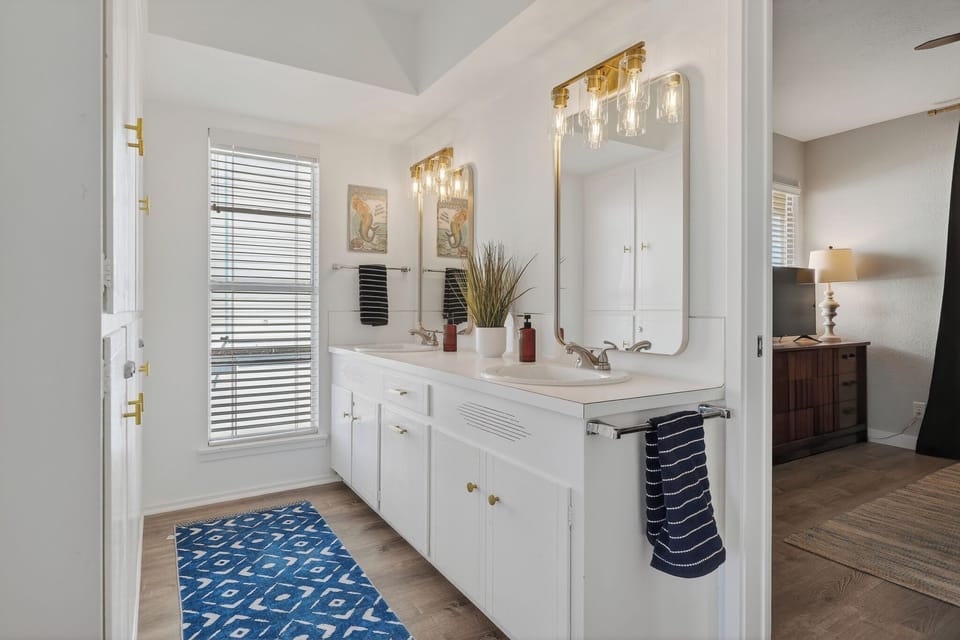 Second Bathroom - Dual Vanity - Second Floor