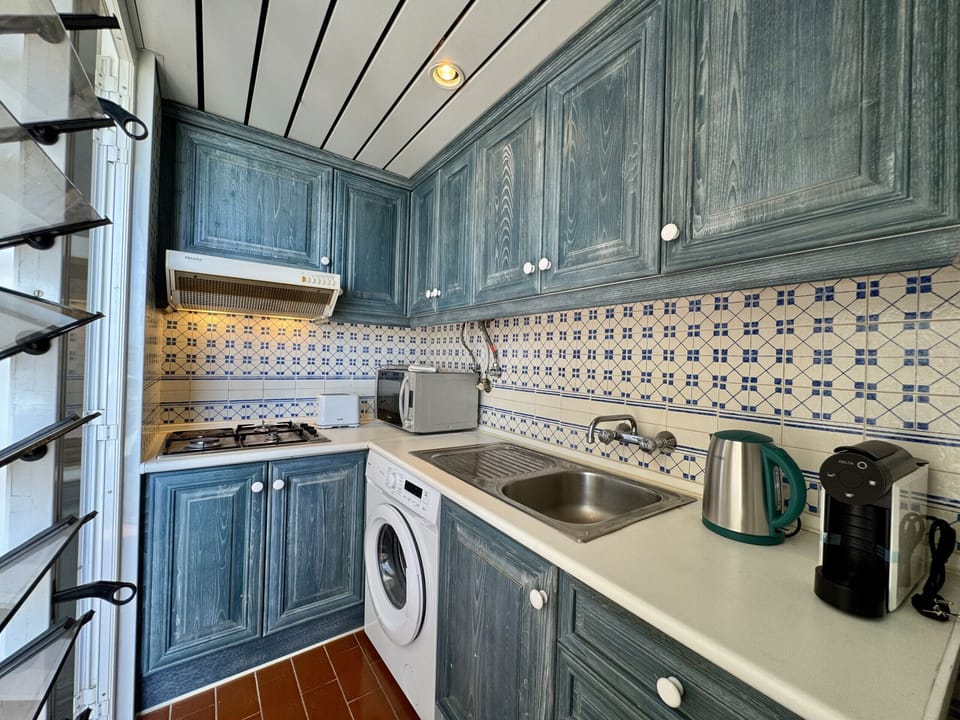 Microwave, coffee/tea maker
