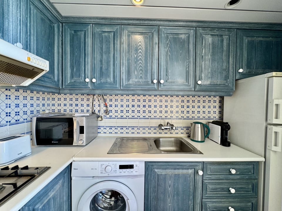 Microwave, coffee/tea maker