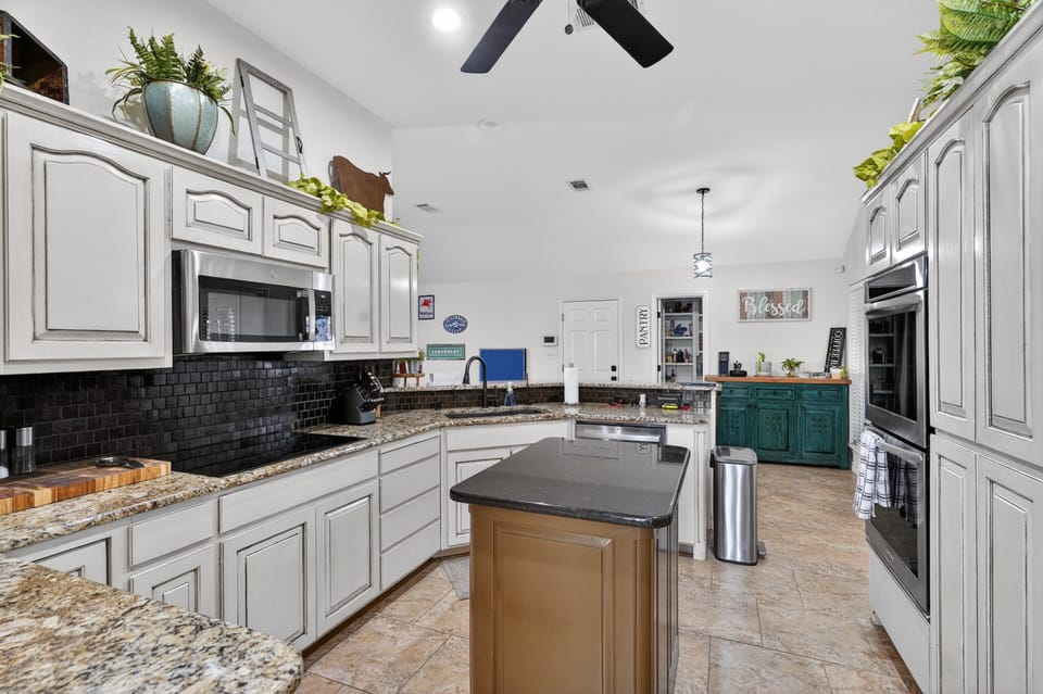 Indoors, Kitchen, Floor, Flooring, Appliance